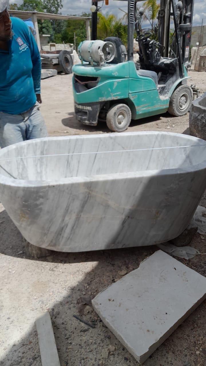 Grey White Marble Bathtub 6Ft…. 1690 lbs. Hand Carved Triple Polished.All natural stone are unique in their colors and patterns .
