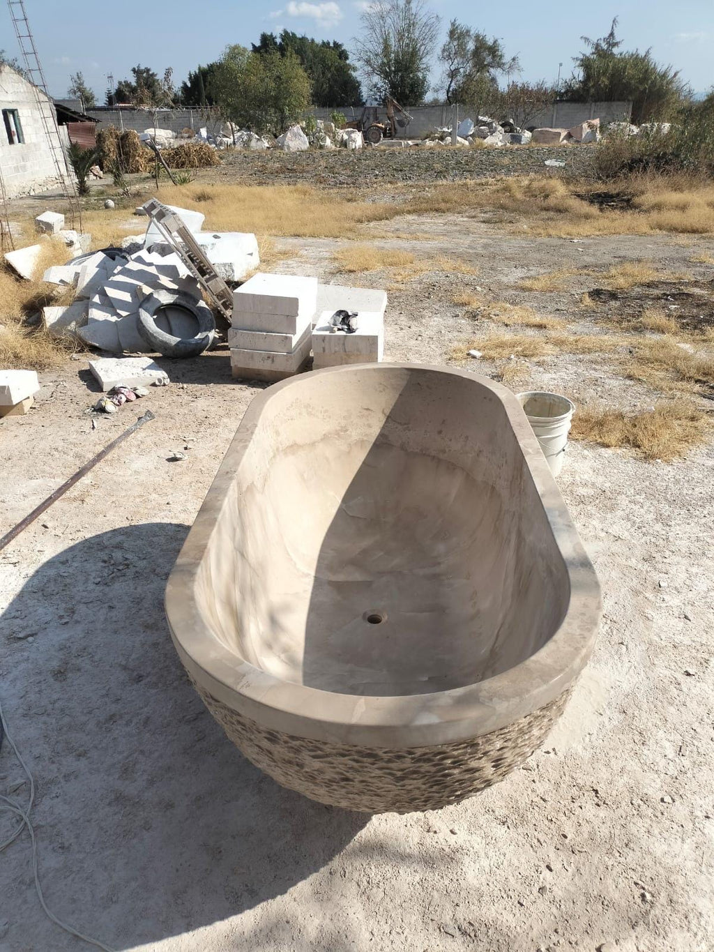 A Big Beautiful Bathtub 6Ft long