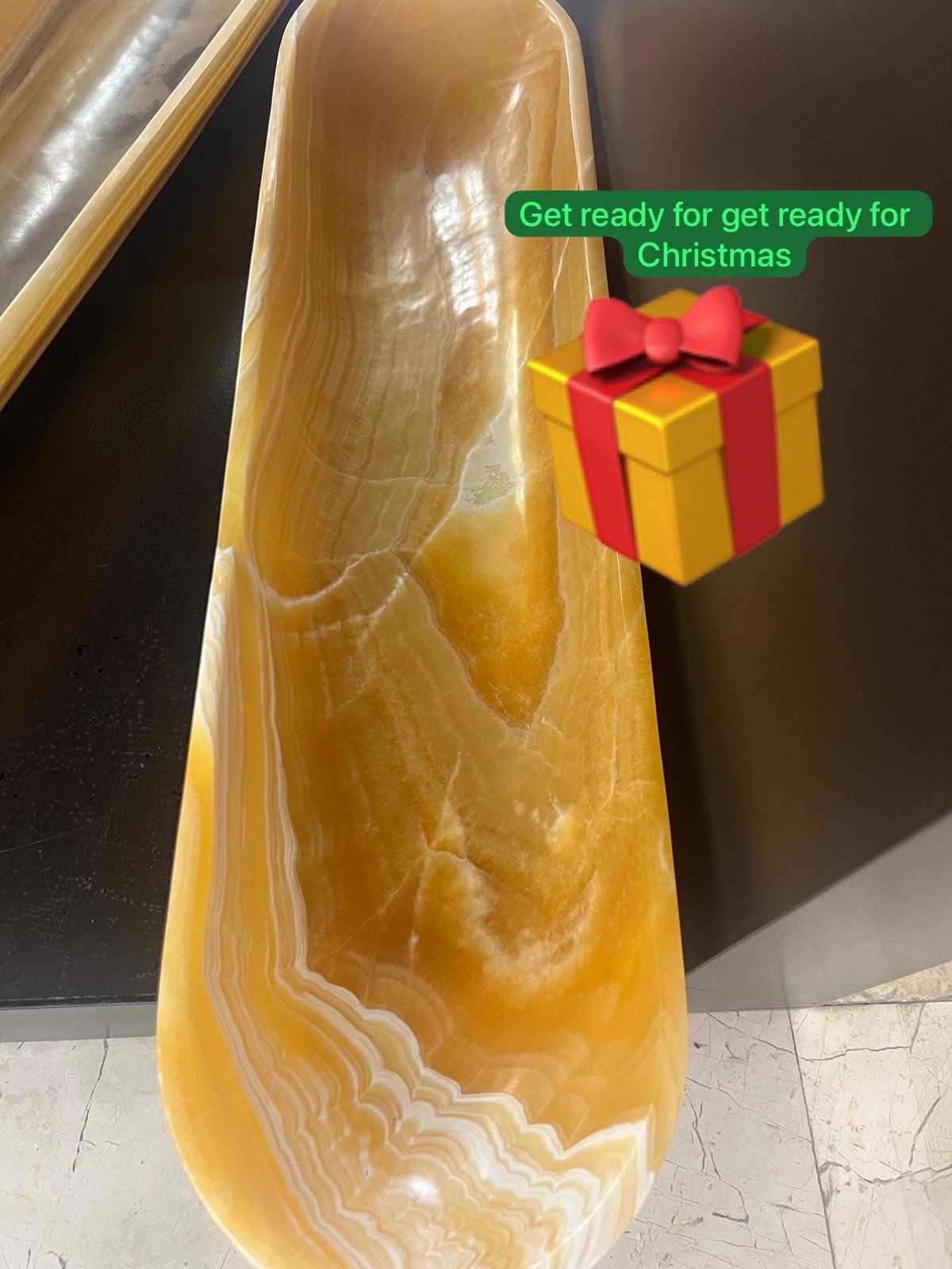Decorative Honey  Onyx Bowl 10 in stock. Hand Carved and Triple Polished by our Crew! Duty and import tax included.